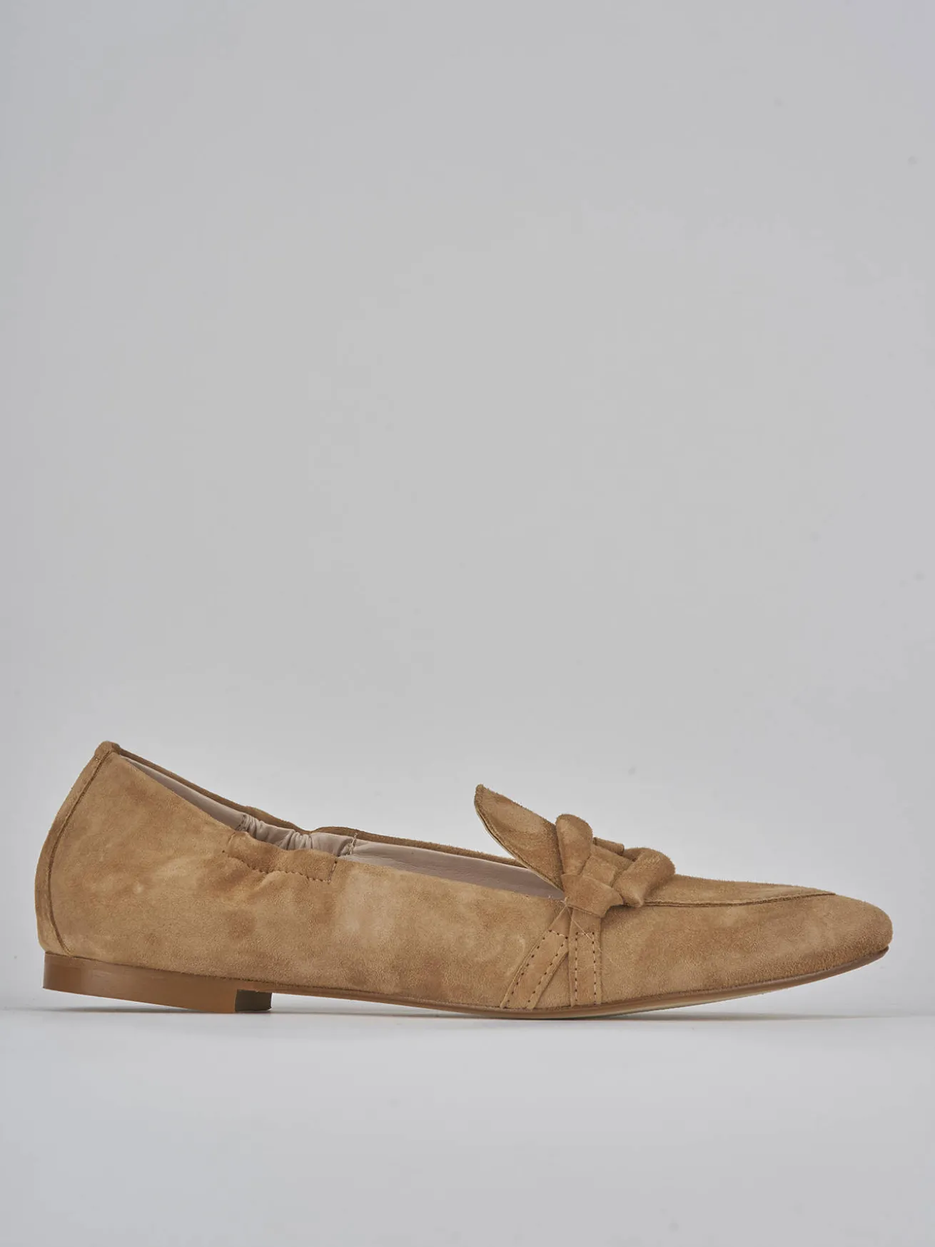 Mocassini tacco 1cm camoscio marrone