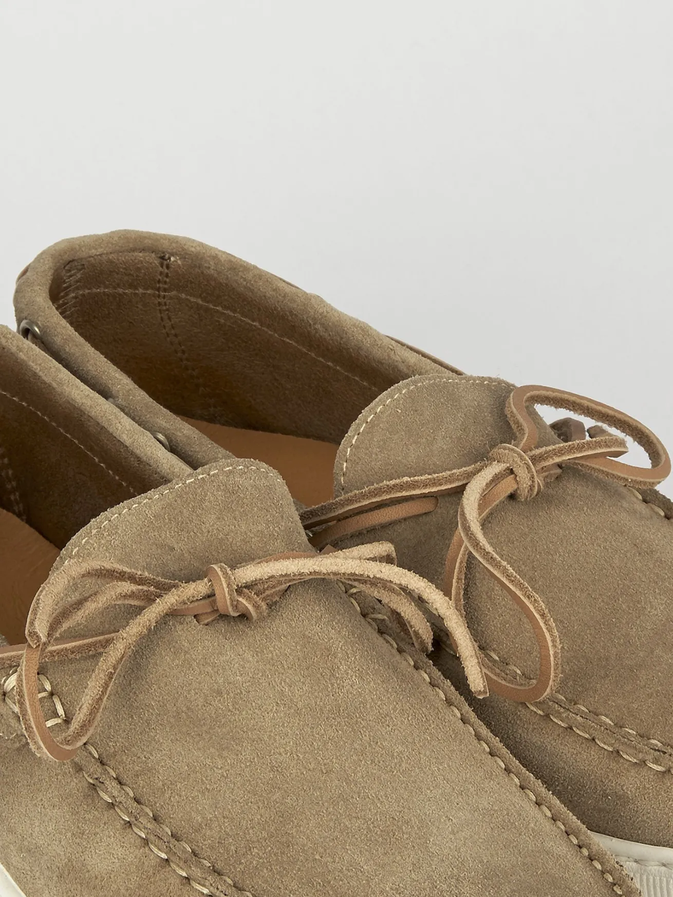 Mocassini tacco 1cm camoscio beige