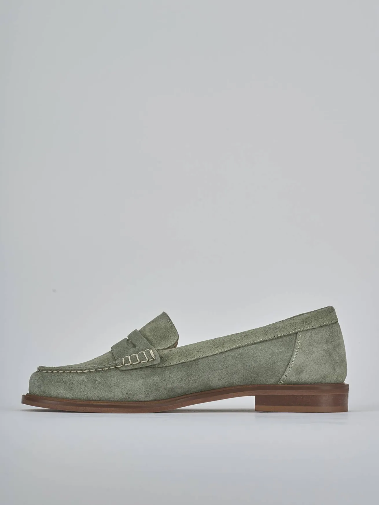 Mocassini tacco 1cm camoscio verde