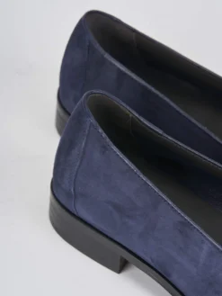 Mocassini tacco 2cm camoscio blu