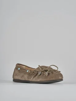 Mocassini tacco 1cm camoscio beige