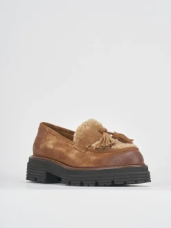 Mocassini tacco 2cm camoscio marrone