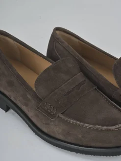 Mocassini tacco 2cm camoscio testa