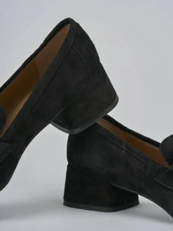 Mocassini tacco 5cm camoscio nero