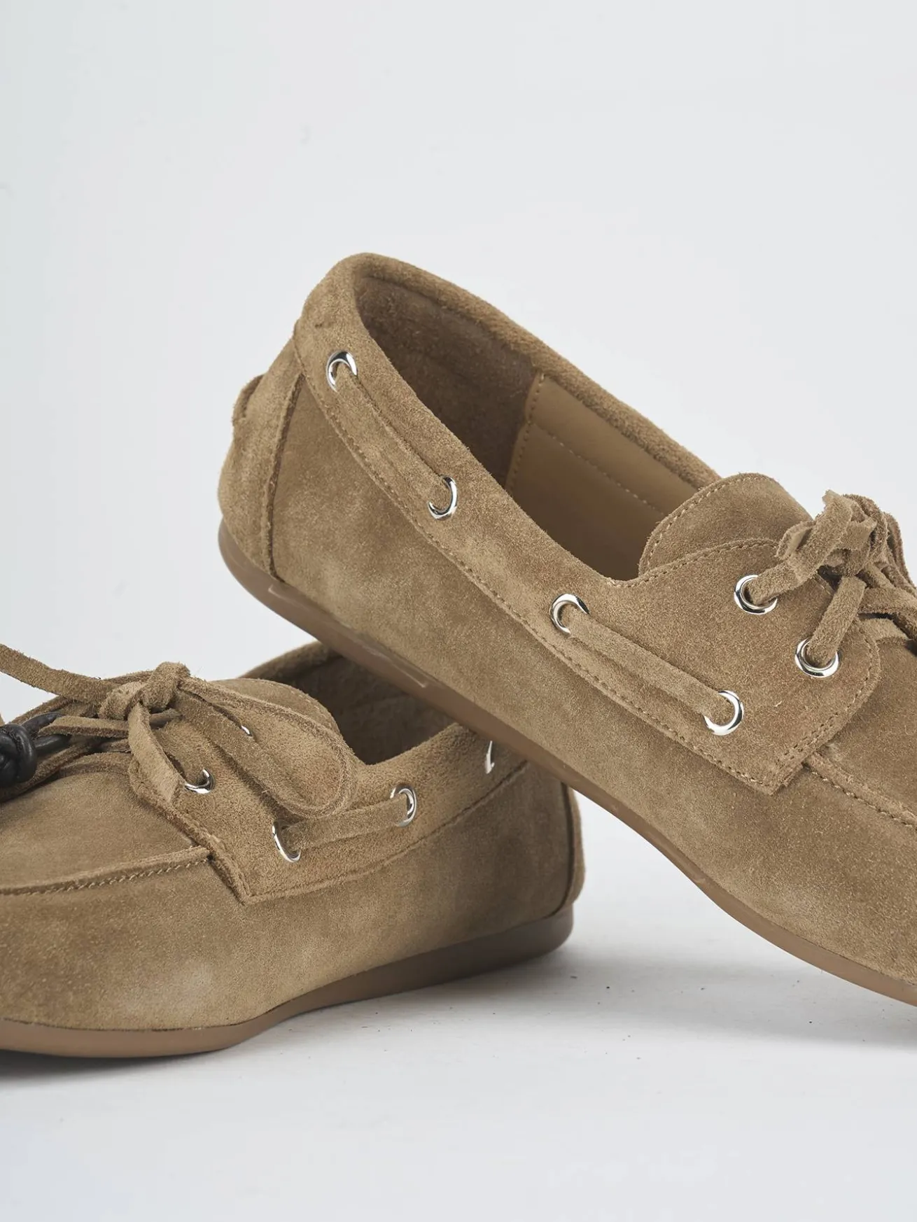 Mocassini tacco 1cm camoscio beige