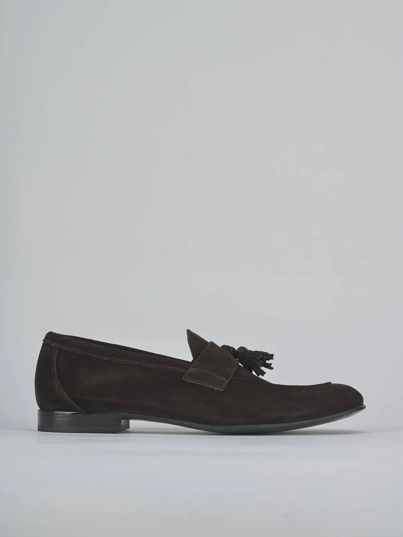 Mocassini tacco 1cm camoscio testa