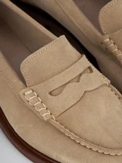 Mocassini tacco 2cm camoscio beige