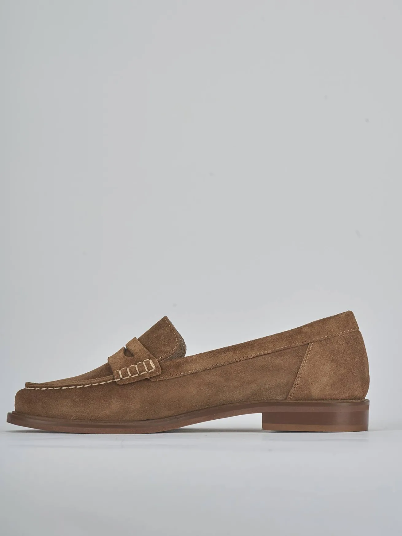 Mocassini tacco 1cm camoscio marrone