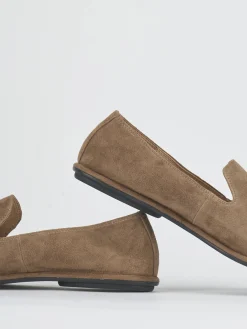 Mocassini tacco 1cm camoscio beige