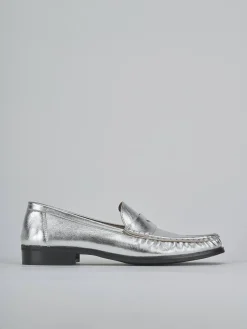 Mocassini tacco 1cm laminato argento