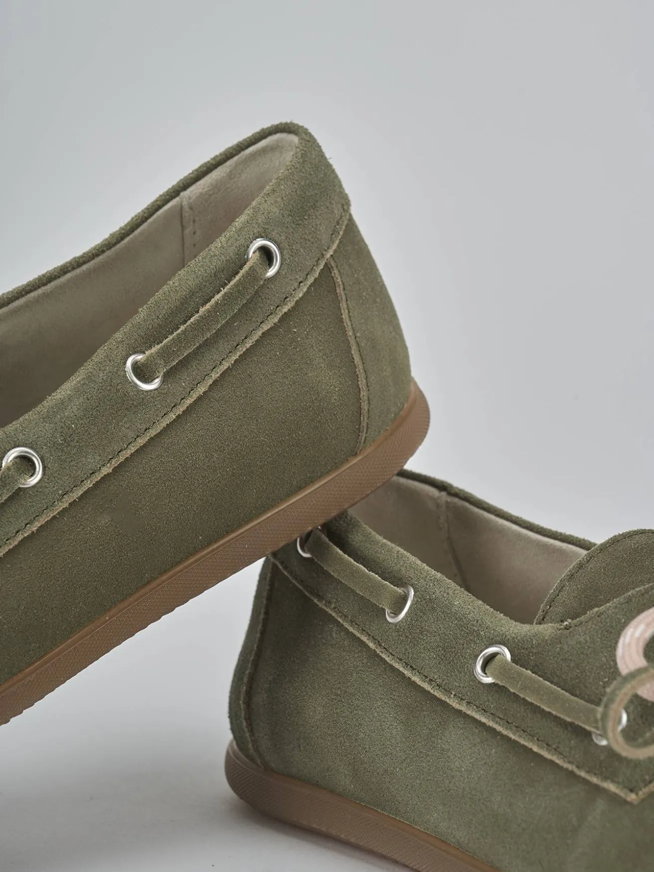 Mocassini tacco 1cm nabuk verde