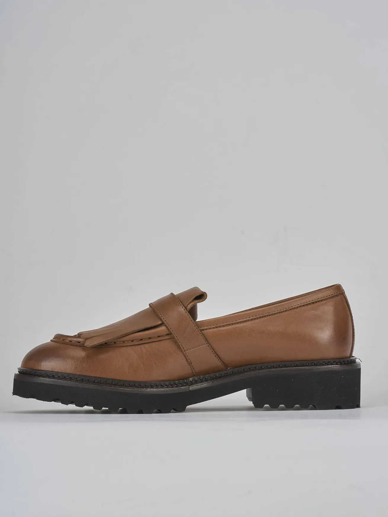 Mocassini tacco 2cm pelle marrone