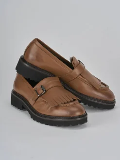 Mocassini tacco 2cm pelle marrone