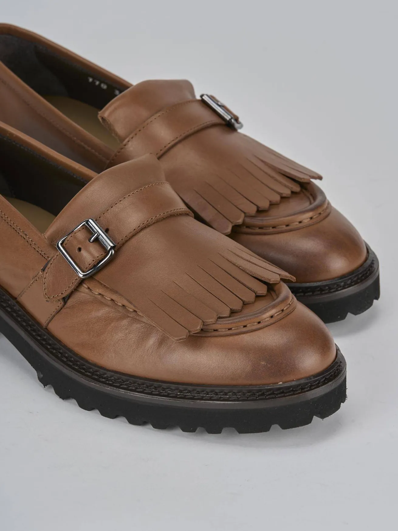 Mocassini tacco 2cm pelle marrone