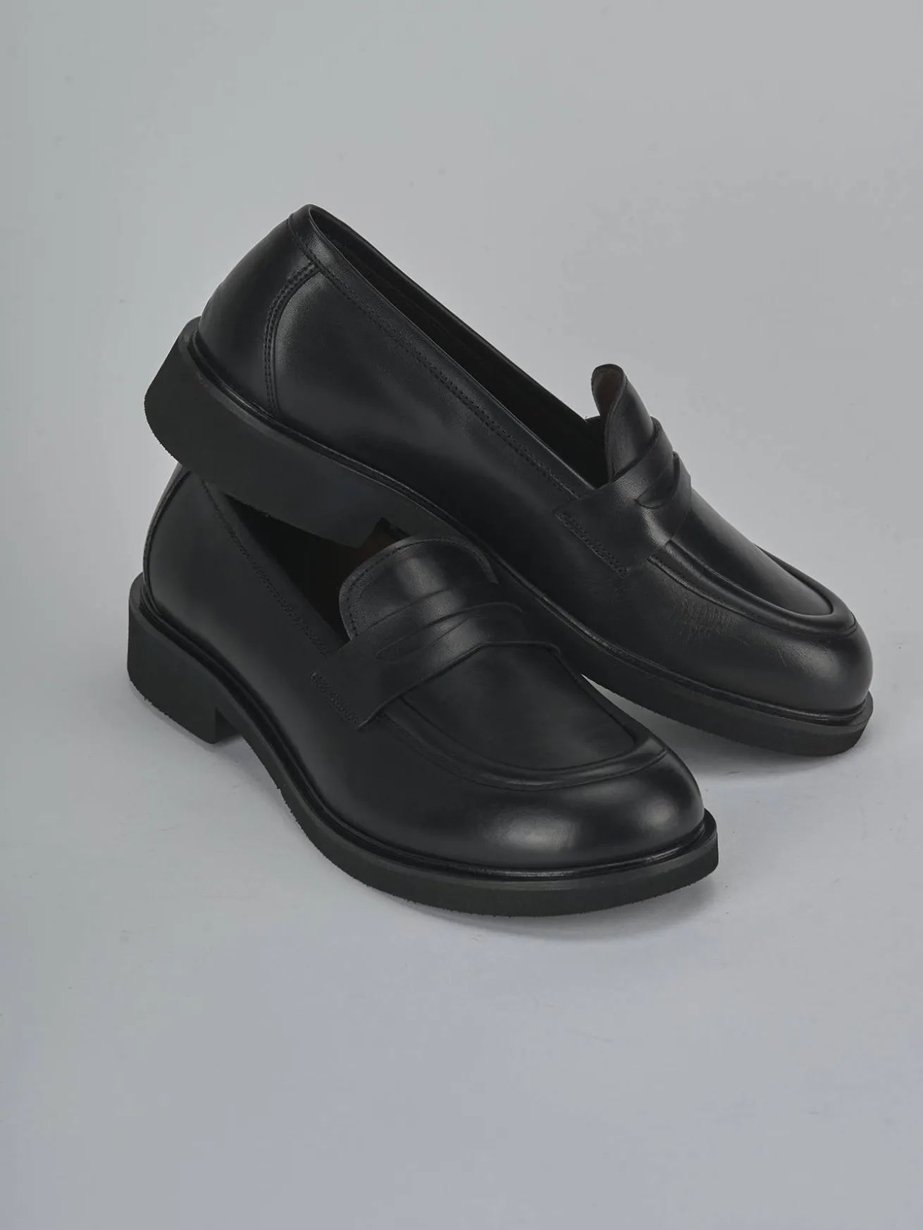 Mocassini tacco 2cm pelle nero