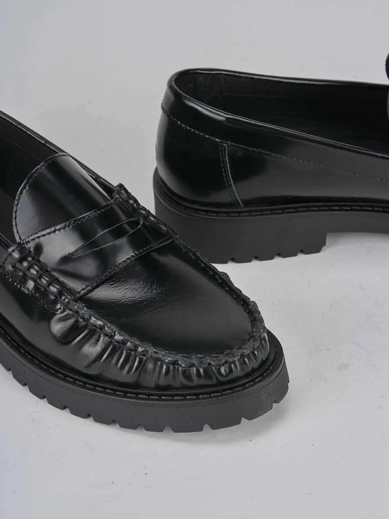 Mocassini tacco 2cm pelle nero