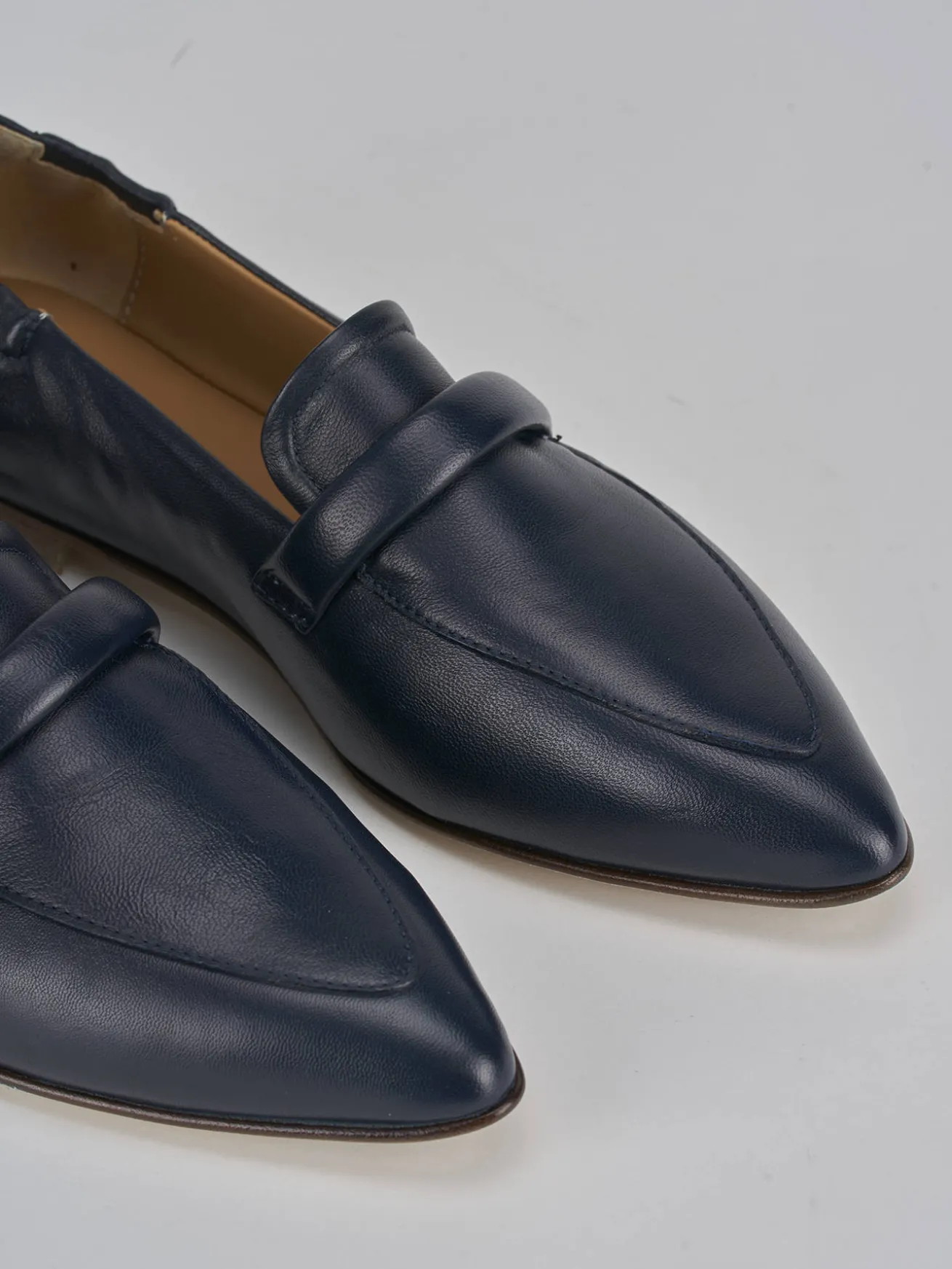 Mocassini tacco 1cm pelle blu