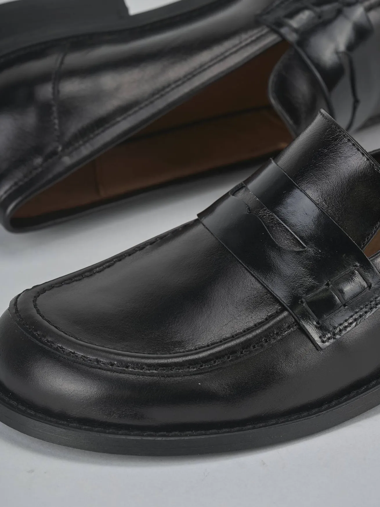 Mocassini tacco 2cm pelle nero