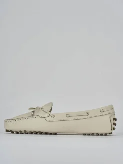 Mocassini tacco 1cm pelle beige