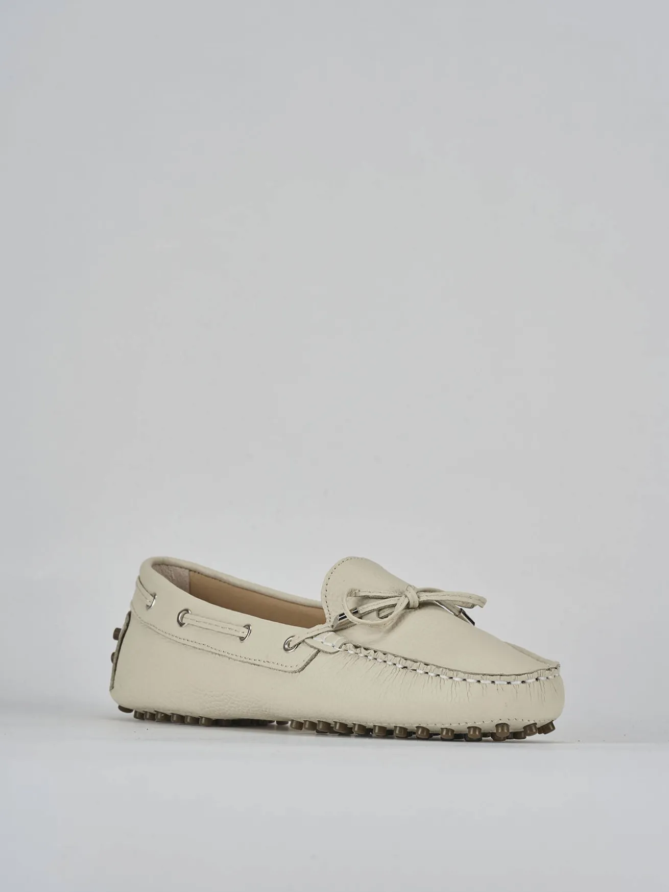 Mocassini tacco 1cm pelle beige