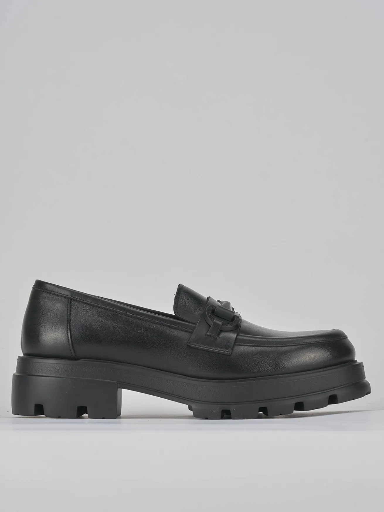 Mocassini tacco 2cm pelle nero