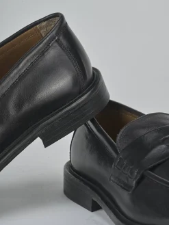 Mocassini tacco 2cm pelle nero