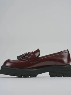 Mocassini tacco 2cm pelle bordo'
