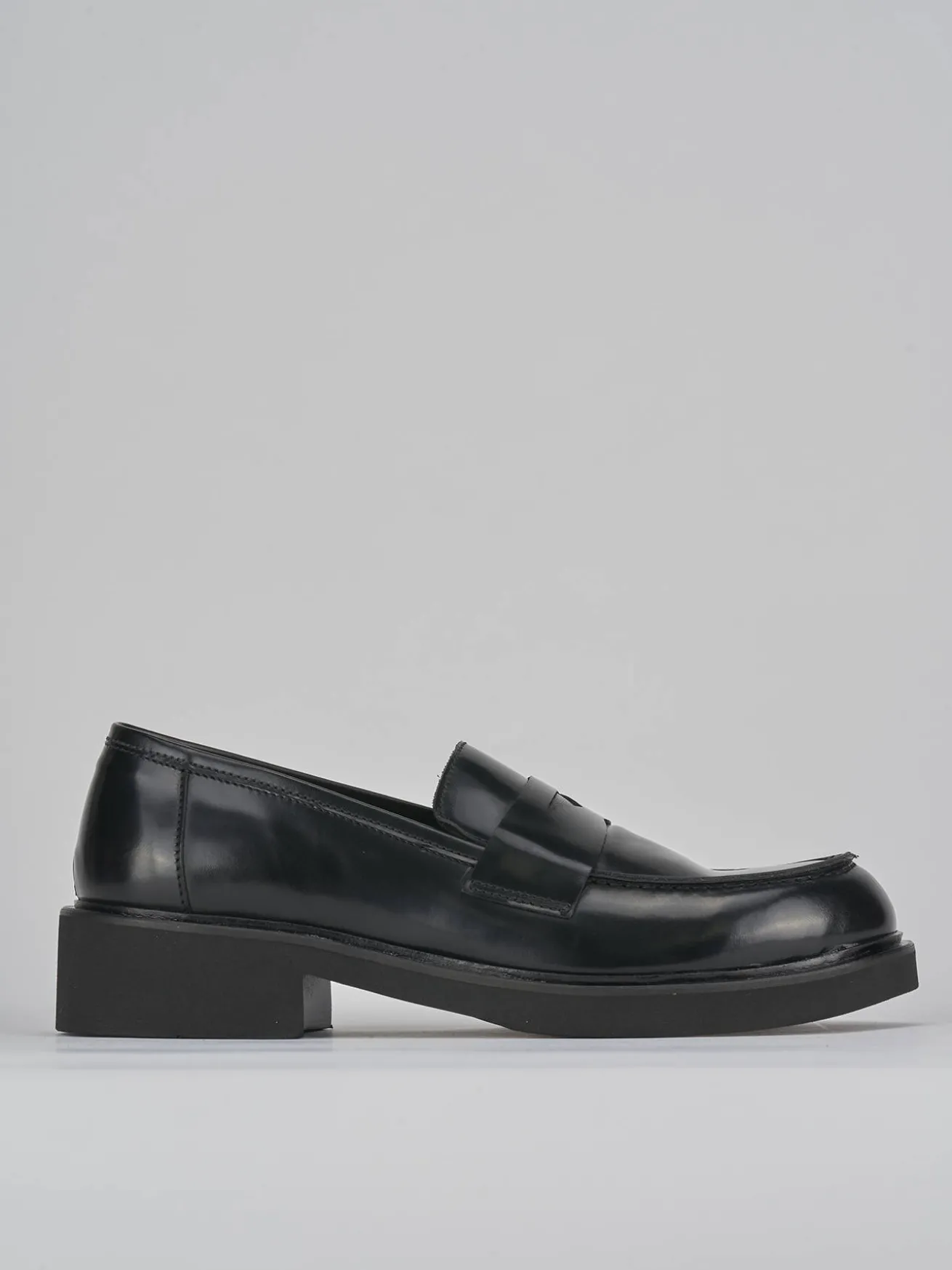 Mocassini tacco 3cm pelle nero