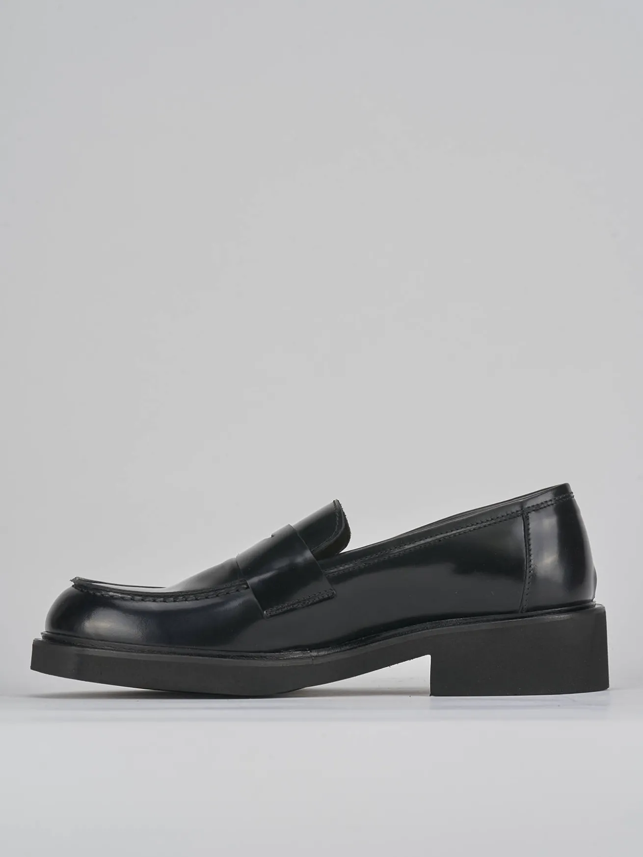 Mocassini tacco 3cm pelle nero