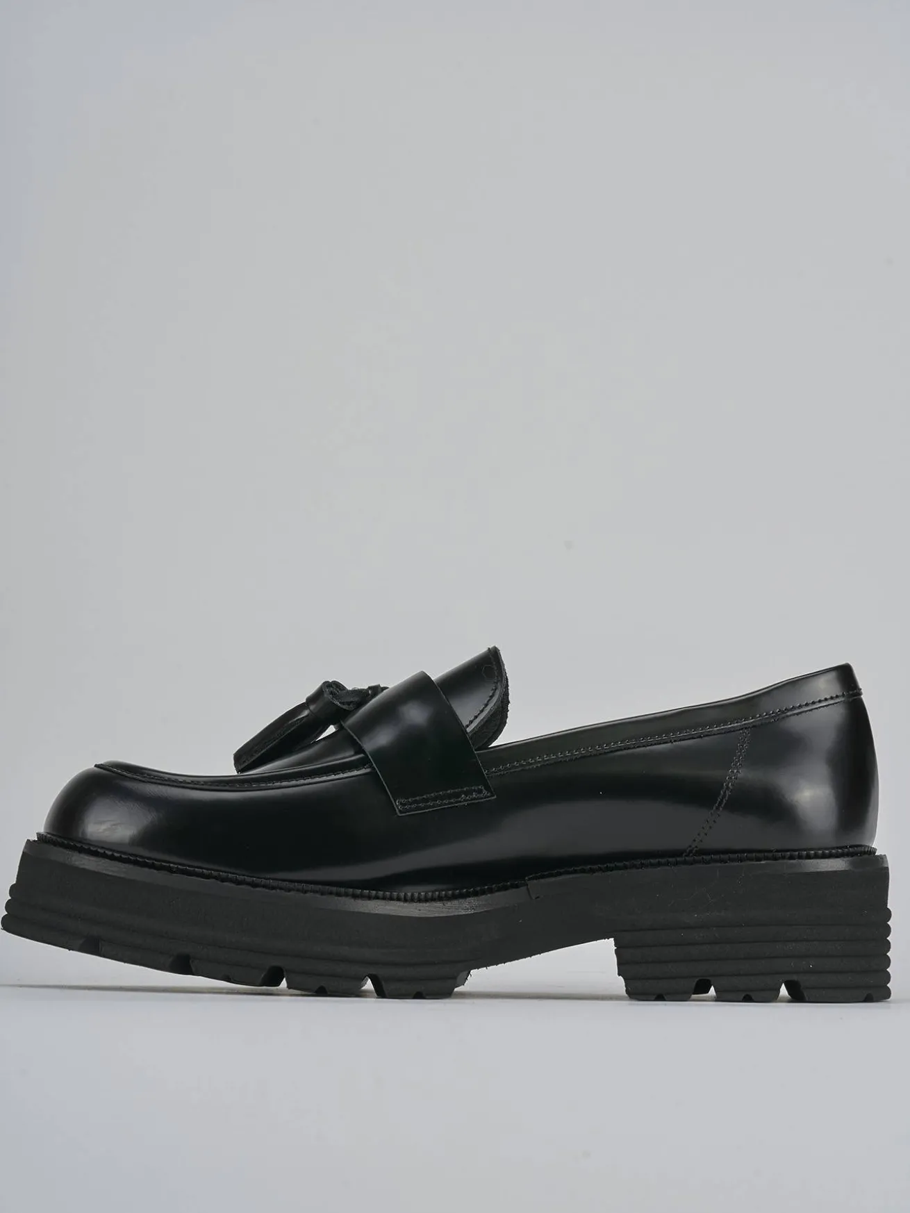 Mocassini tacco 2cm pelle nero