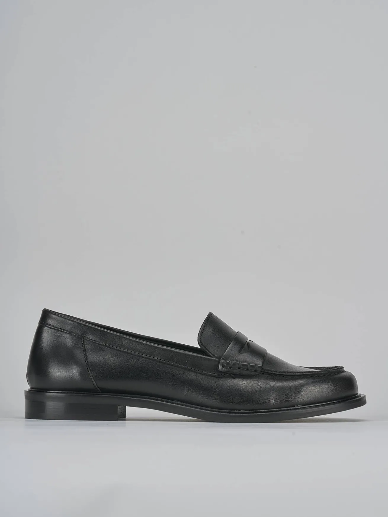 Mocassini tacco 1cm pelle nero