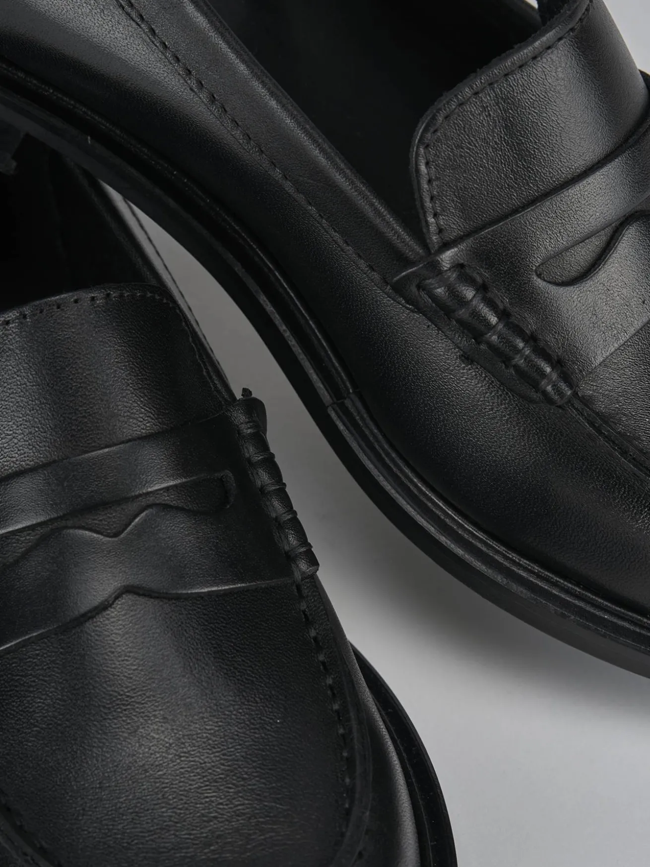 Mocassini tacco 1cm pelle nero