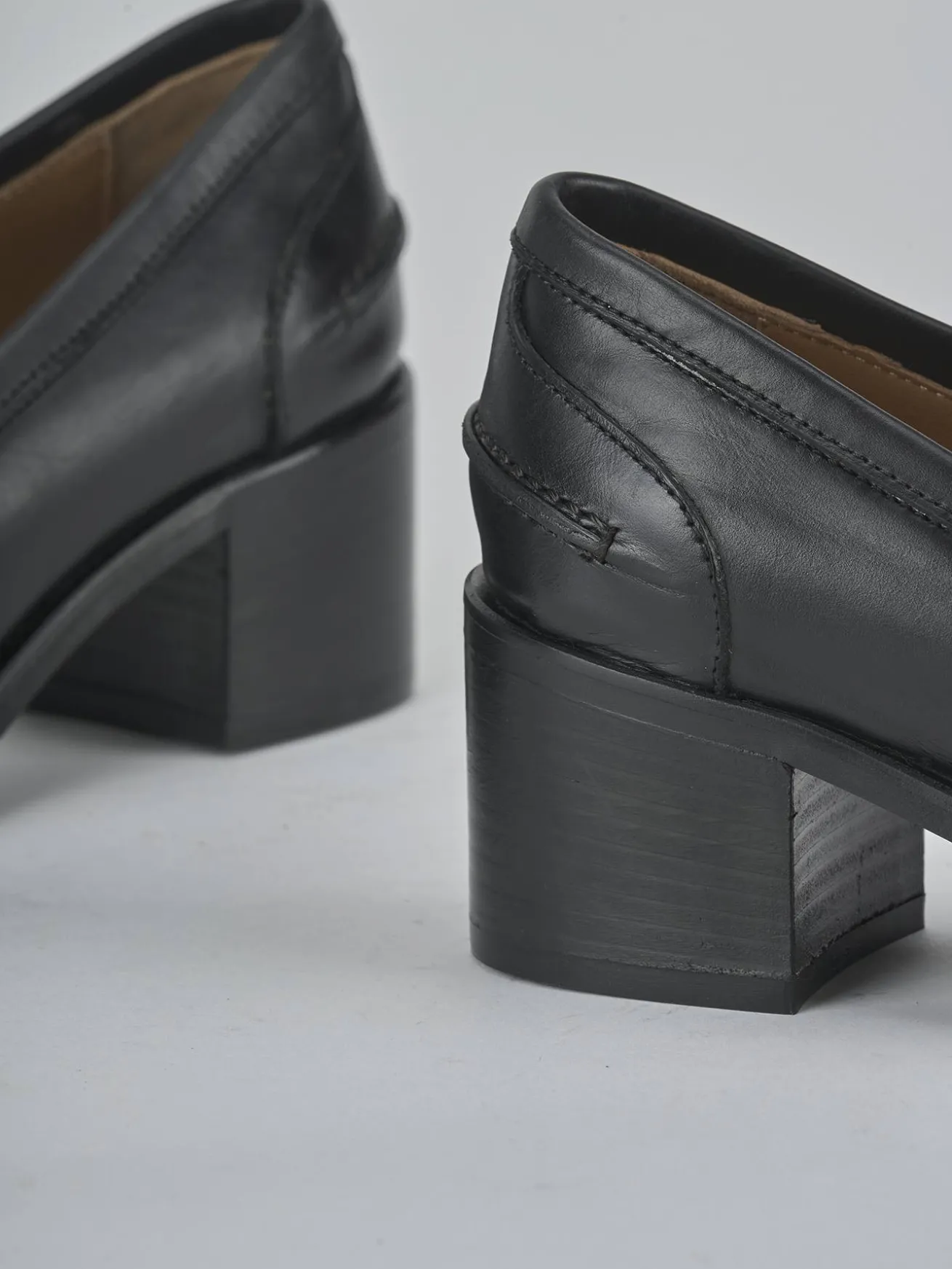 Mocassini tacco 5cm pelle nero