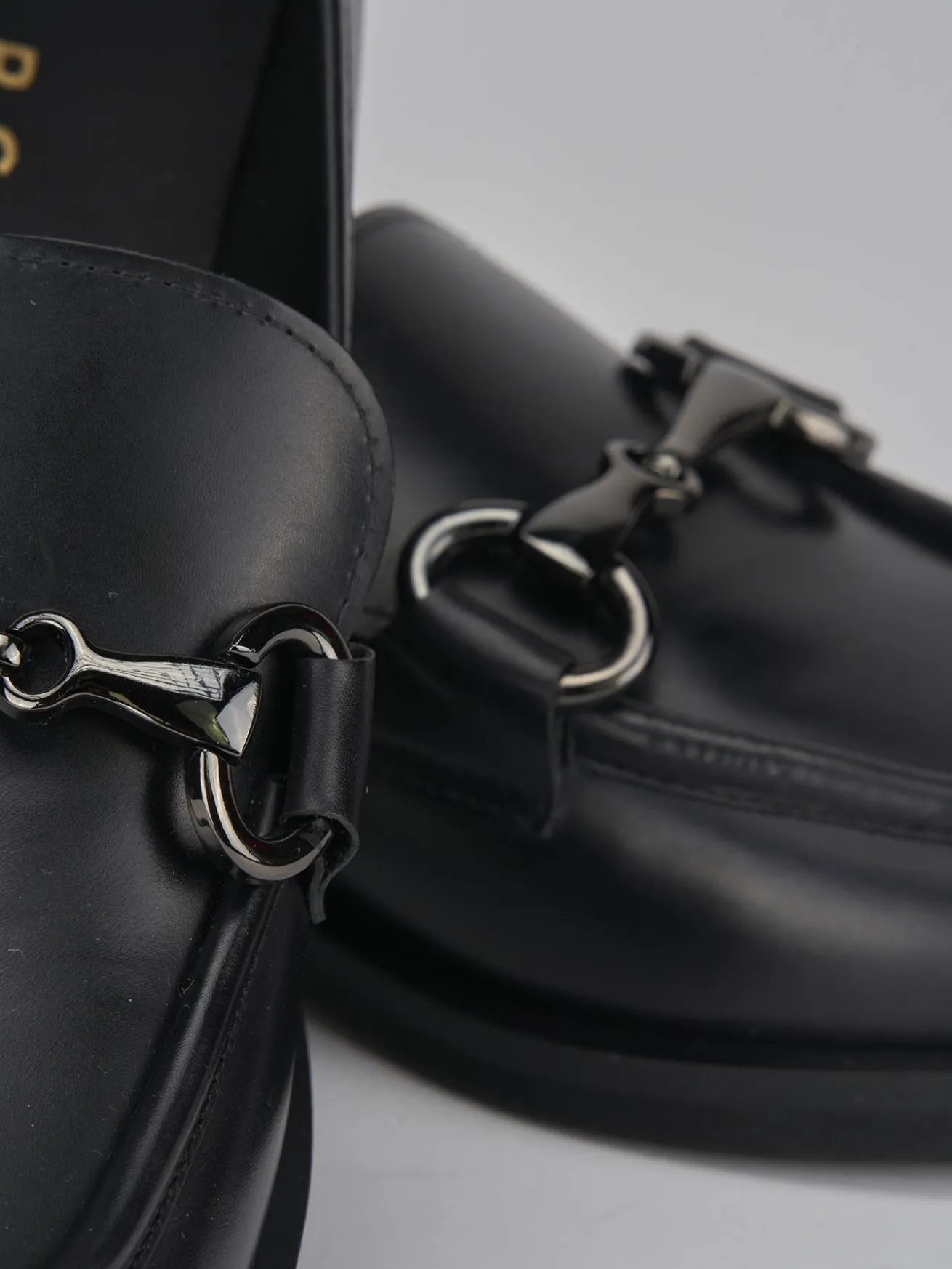 Mocassini tacco 2cm pelle nero