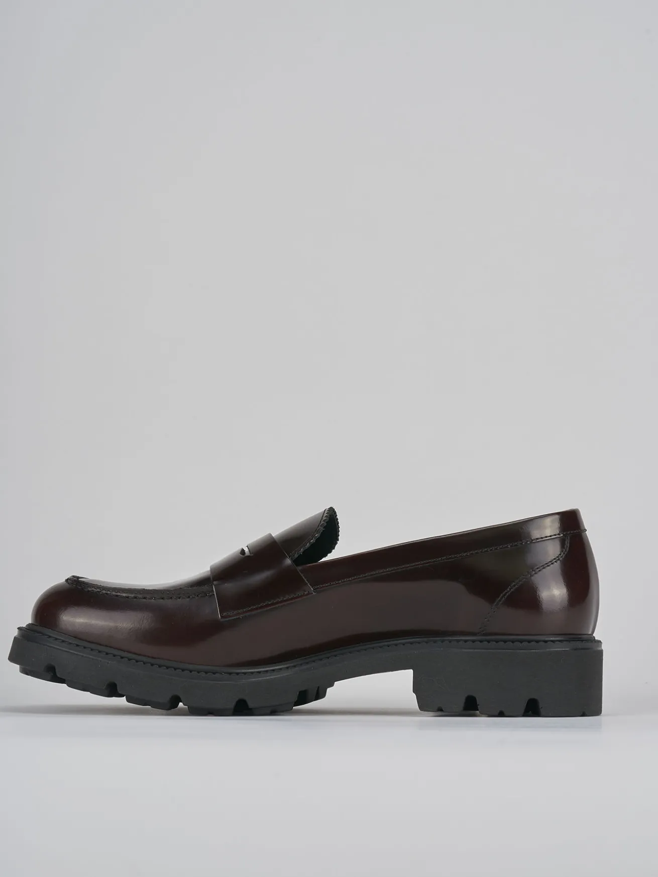 Mocassini tacco 2cm pelle testa