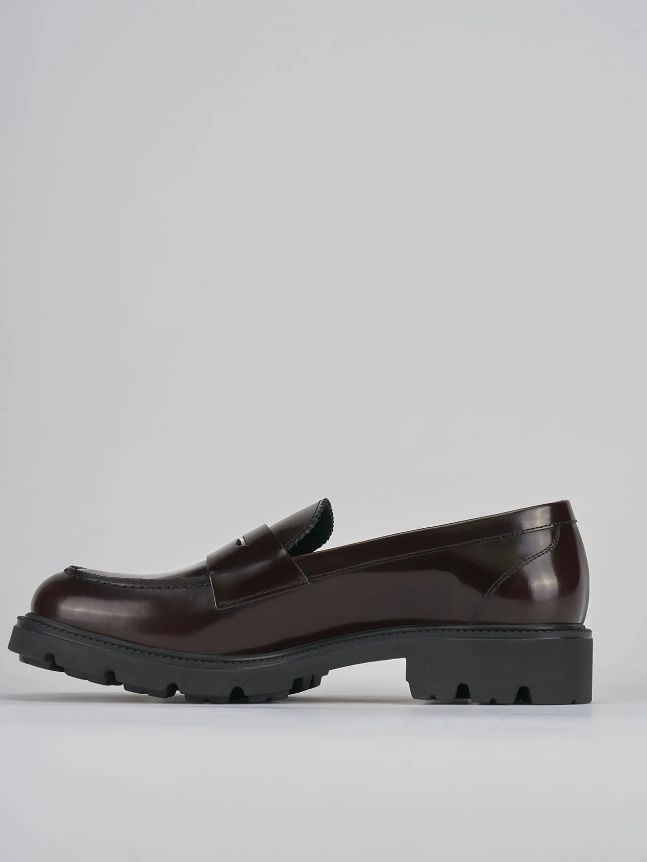 Mocassini tacco 2cm pelle testa