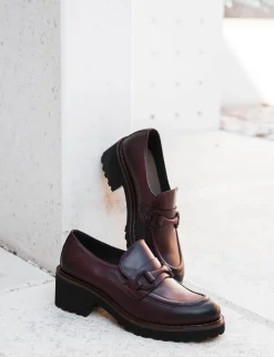 Mocassini tacco 5cm pelle bordo'