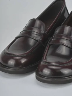 Mocassini tacco 2cm pelle beige