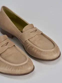 Mocassini tacco 1cm pelle beige