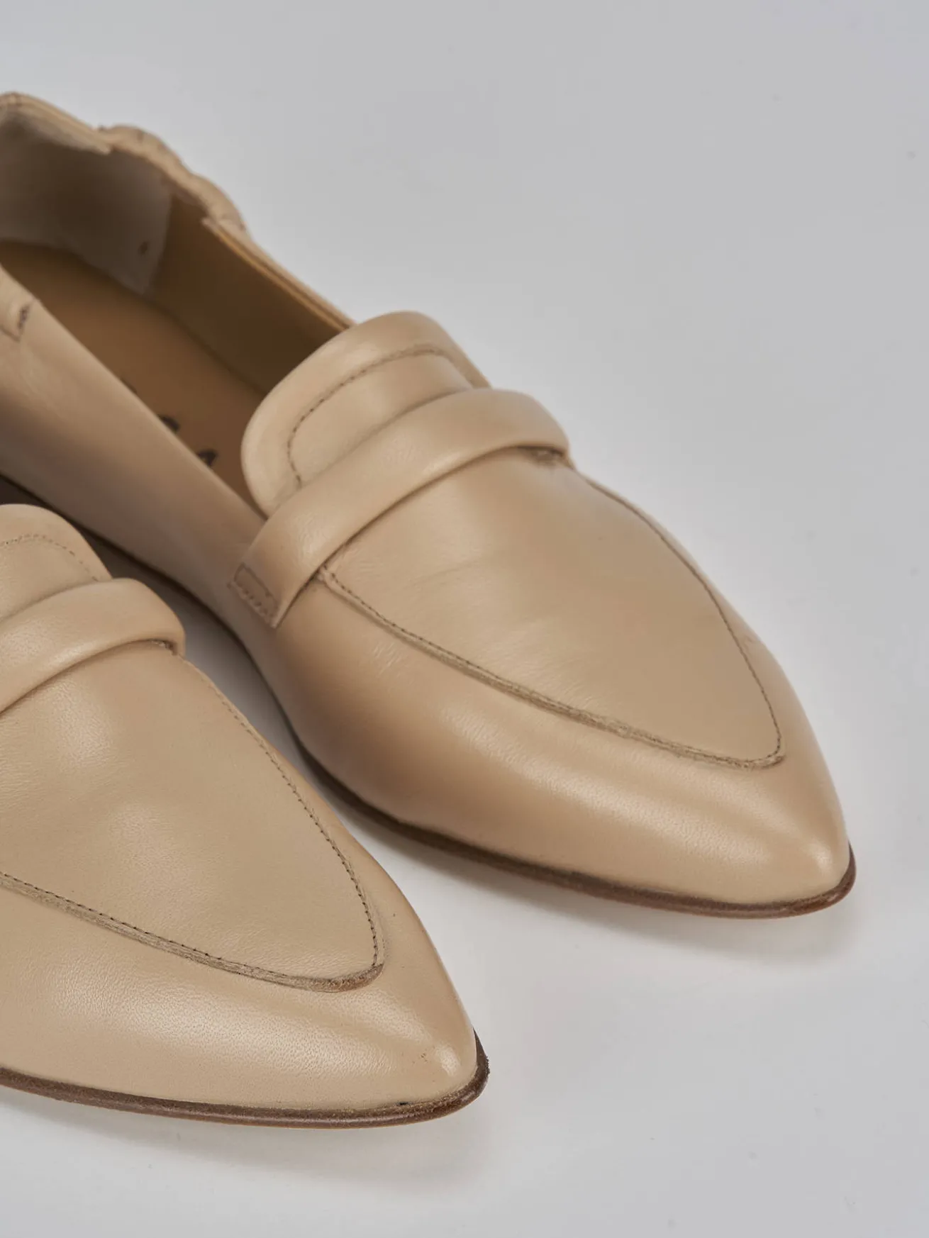 Mocassini tacco 1cm pelle marrone