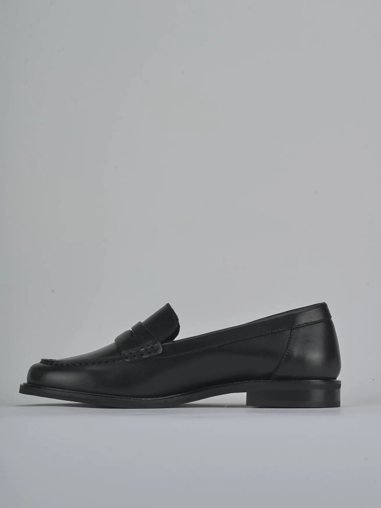 Mocassini tacco 1cm pelle nero