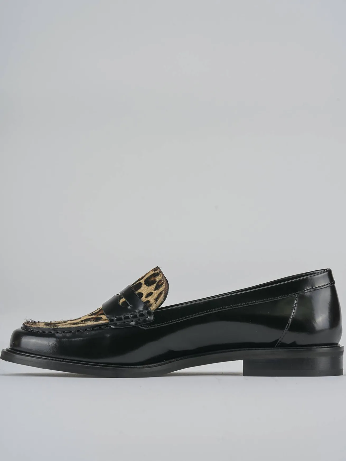 Mocassini tacco 1cm pelle nero