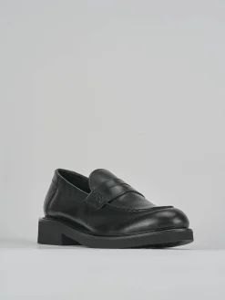 Mocassini tacco 2cm pelle nero