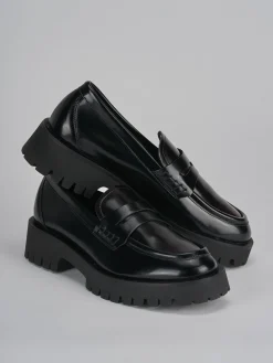 Mocassini tacco 2cm pelle nero