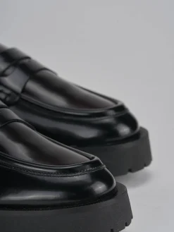 Mocassini tacco 2cm pelle nero