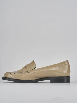 Mocassini tacco 2cm pelle beige