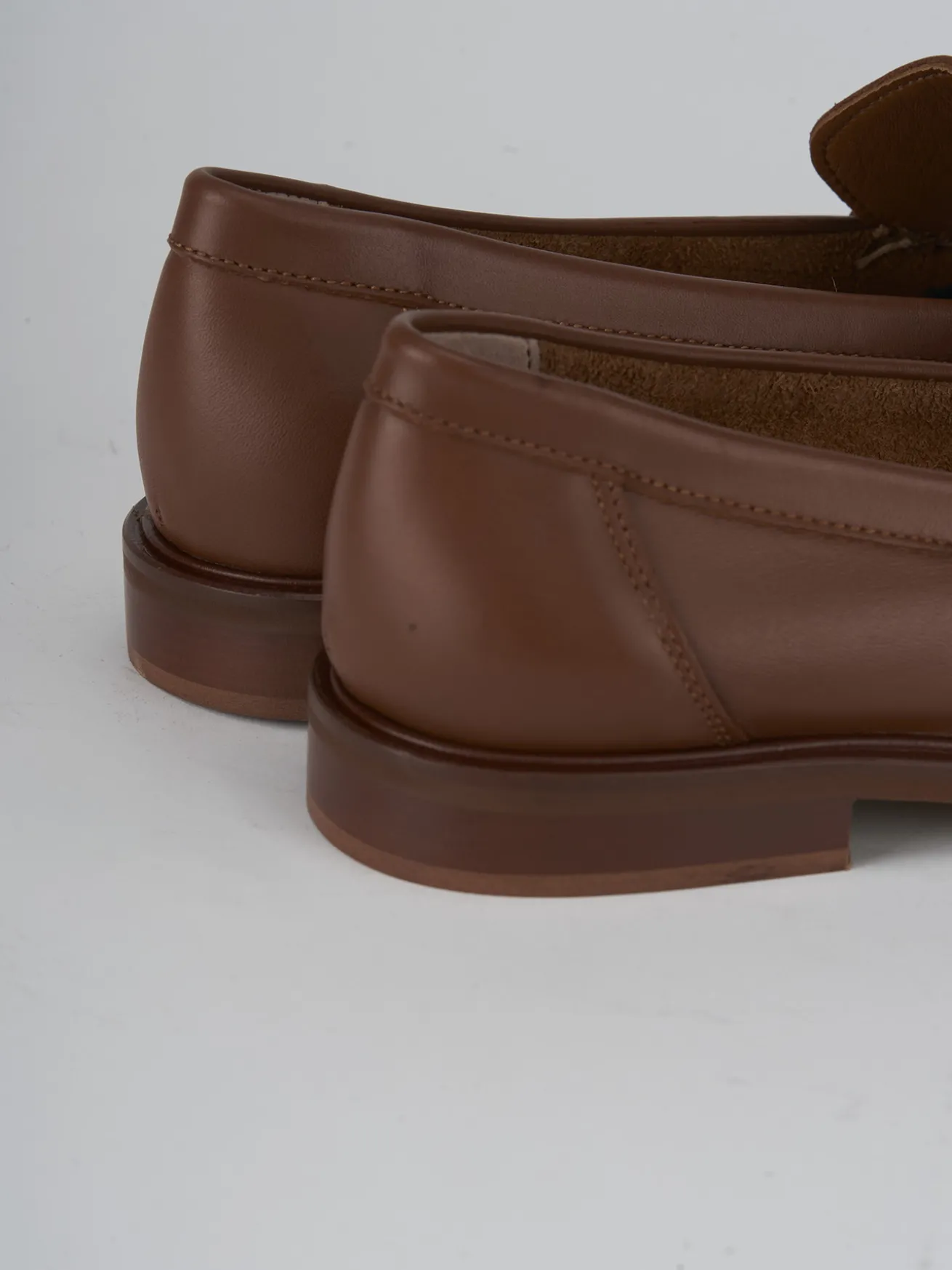 Mocassini tacco 2cm pelle marrone