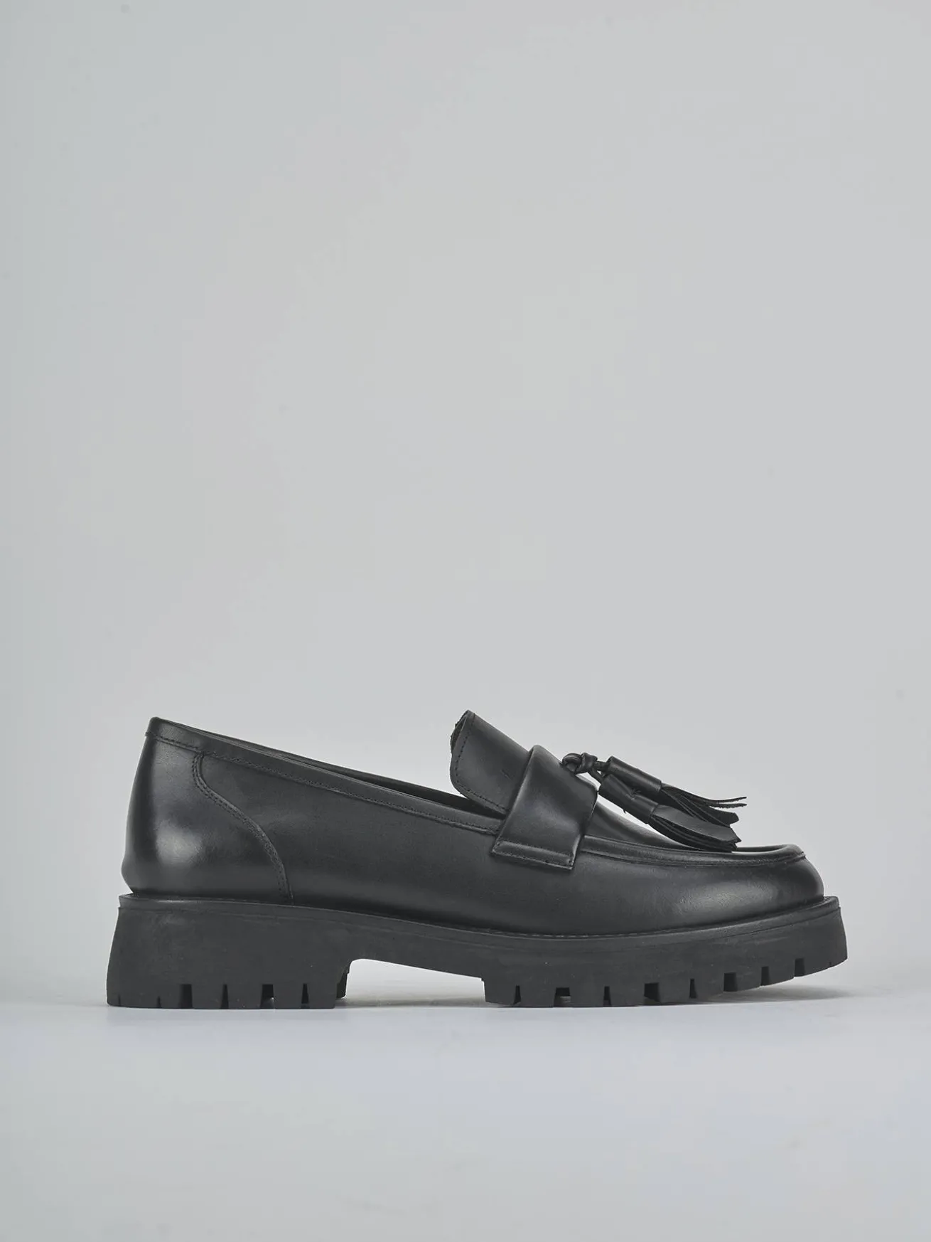 Mocassini tacco 2cm pelle nero