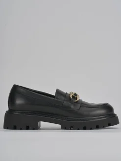 Mocassini tacco 2cm pelle nero