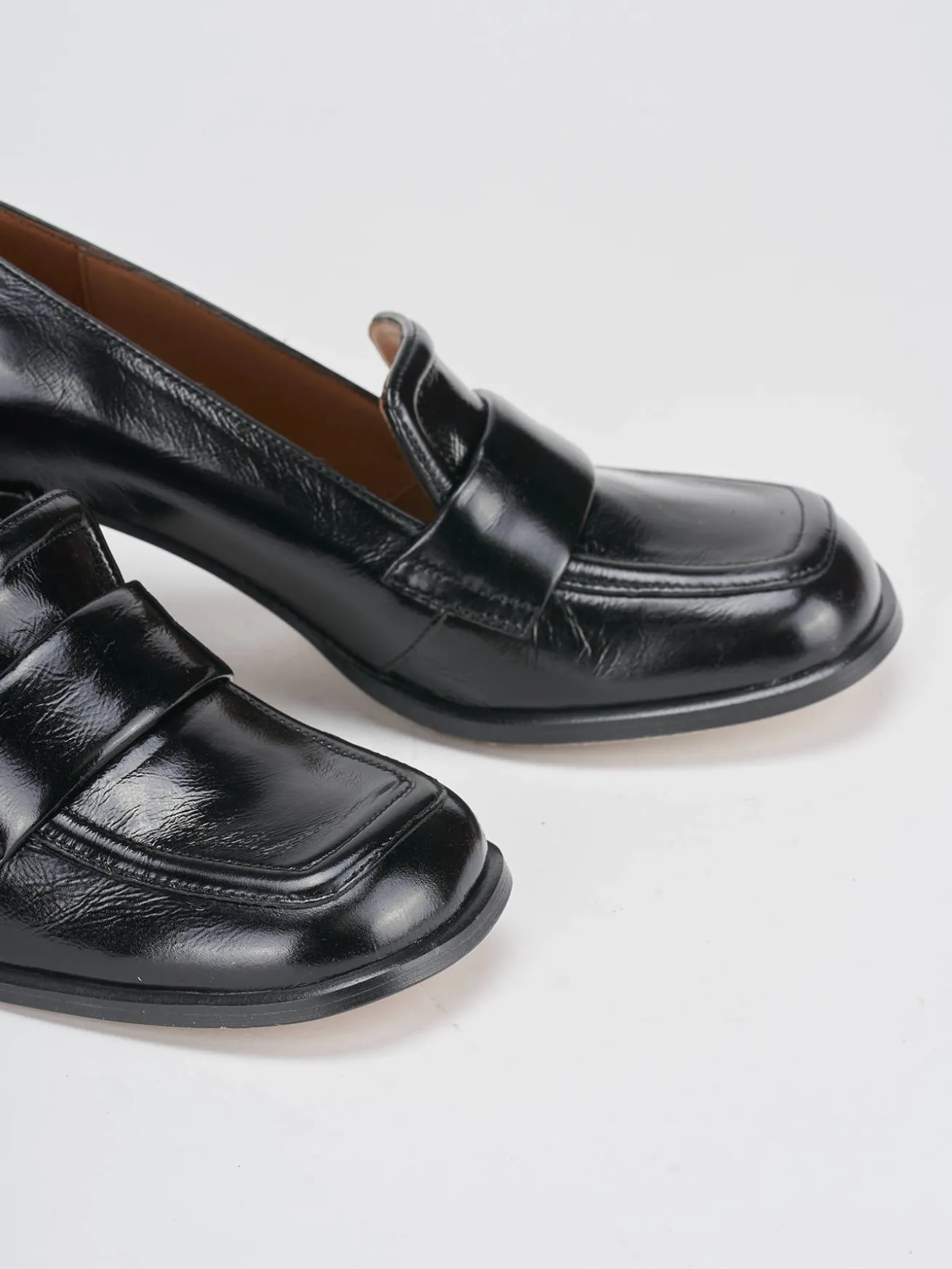 Mocassini tacco 8cm vernice nero